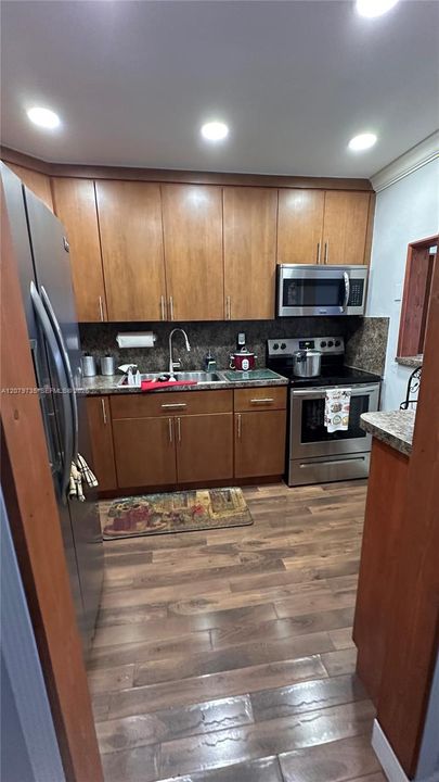 En Venta: $237,900 (2 camas, 2 baños, 802 Pies cuadrados)