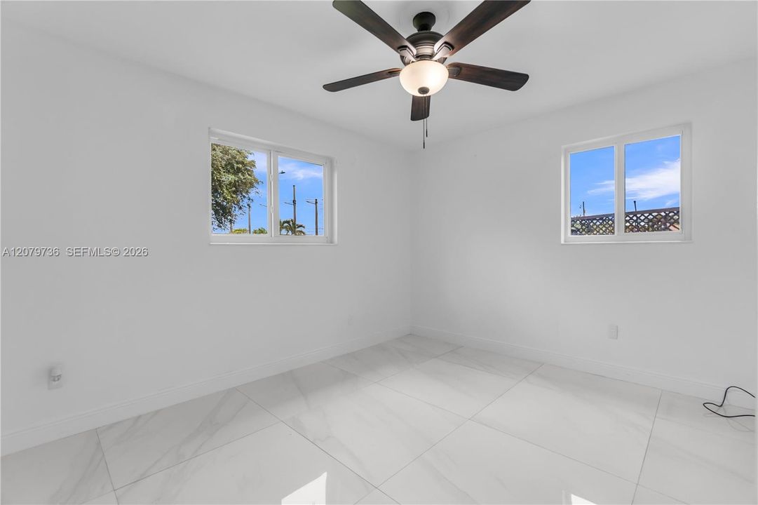 For Sale: $635,000 (2 beds, 2 baths, 1118 Square Feet)