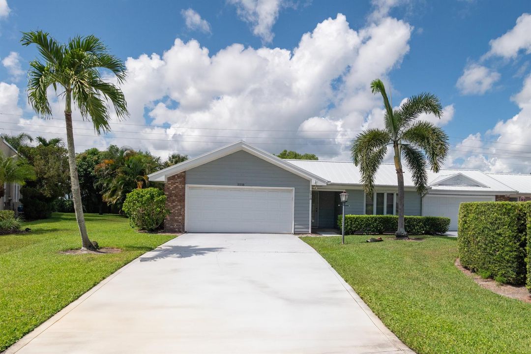 2918 SE Fairway West