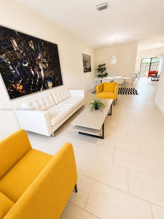 En Renta: $3,600 (3 camas, 2 baños, 1701 Pies cuadrados)