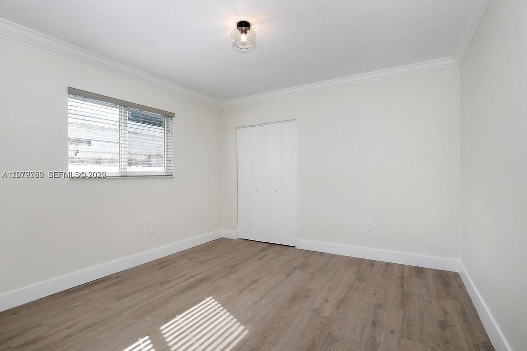 For Rent: $3,500 (2 beds, 2 baths, 1400 Square Feet)