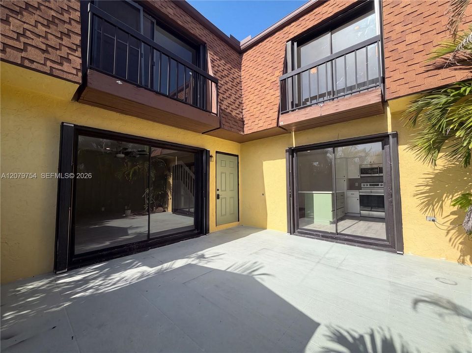 For Sale: $340,000 (2 beds, 2 baths, 1320 Square Feet)