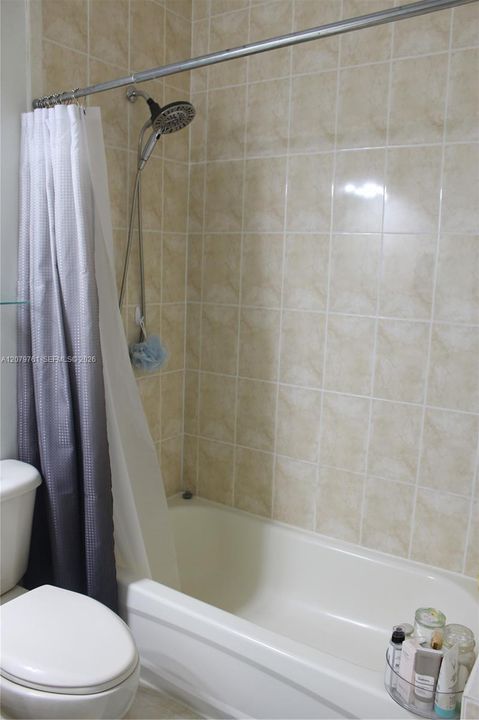 SECOND BATHROOM TUB