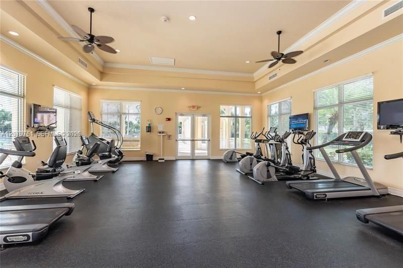 For Rent: $2,200 (3 beds, 2 baths, 1194 Square Feet)