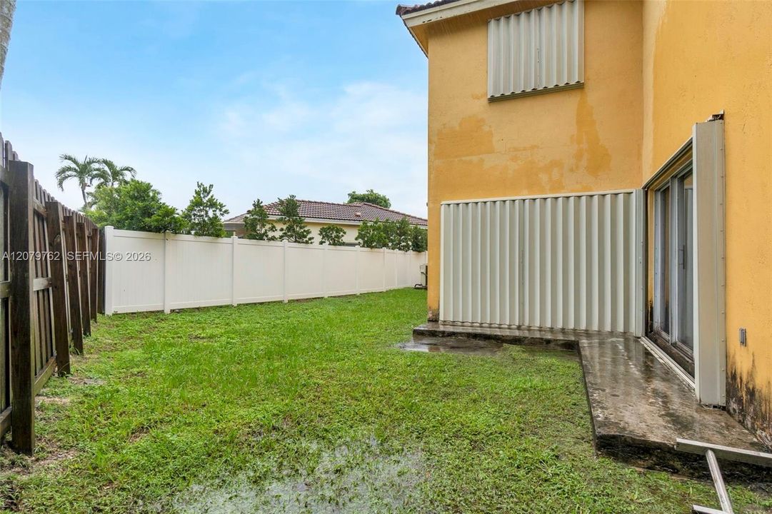 На продажу: $639,900 (4 спален, 2 ванн, 2338 Квадратных фут)