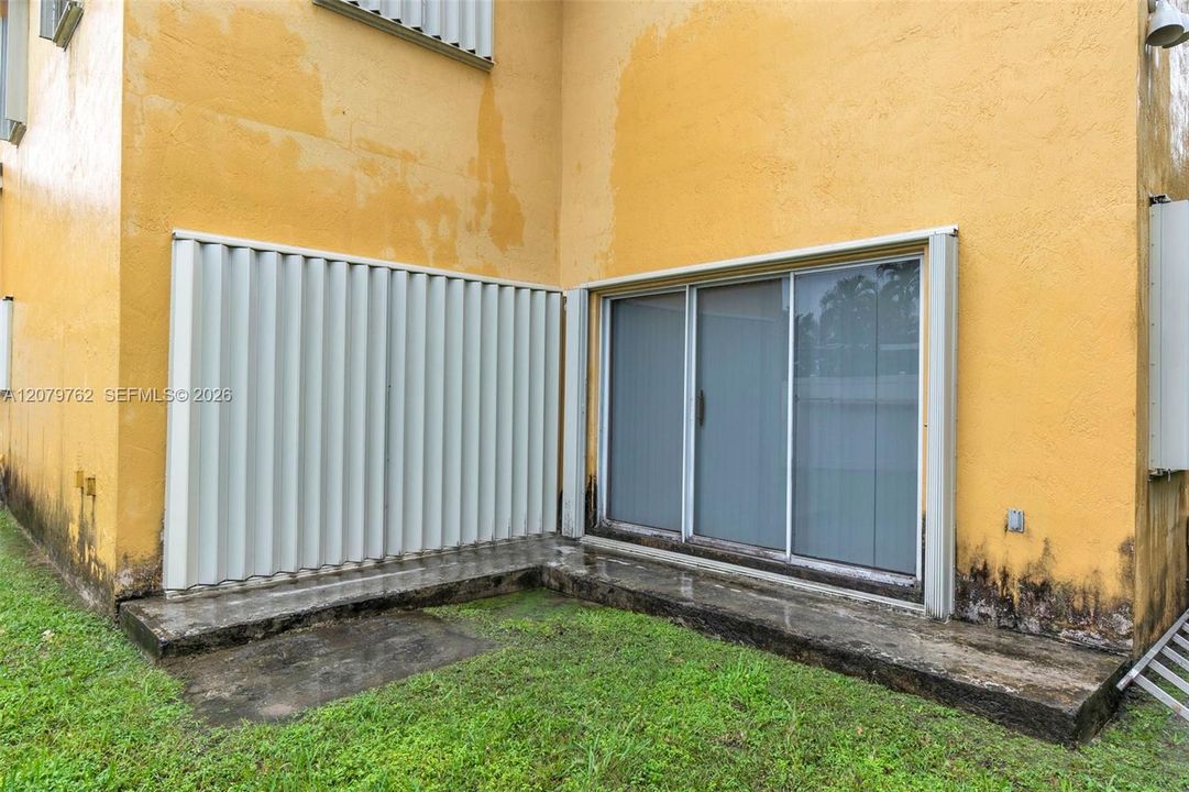 На продажу: $639,900 (4 спален, 2 ванн, 2338 Квадратных фут)