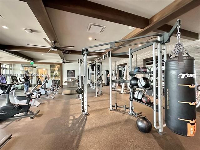En Renta: $3,990 (4 camas, 3 baños, 2180 Pies cuadrados)