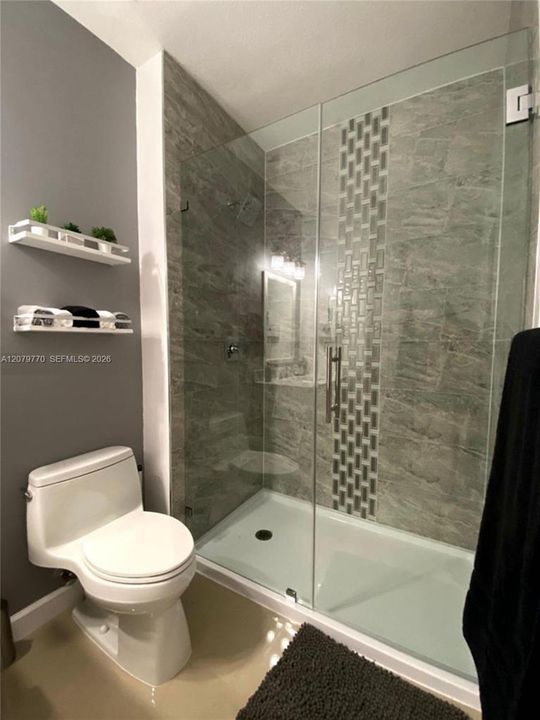 For Rent: $2,200 (1 beds, 1 baths, 775 Square Feet)