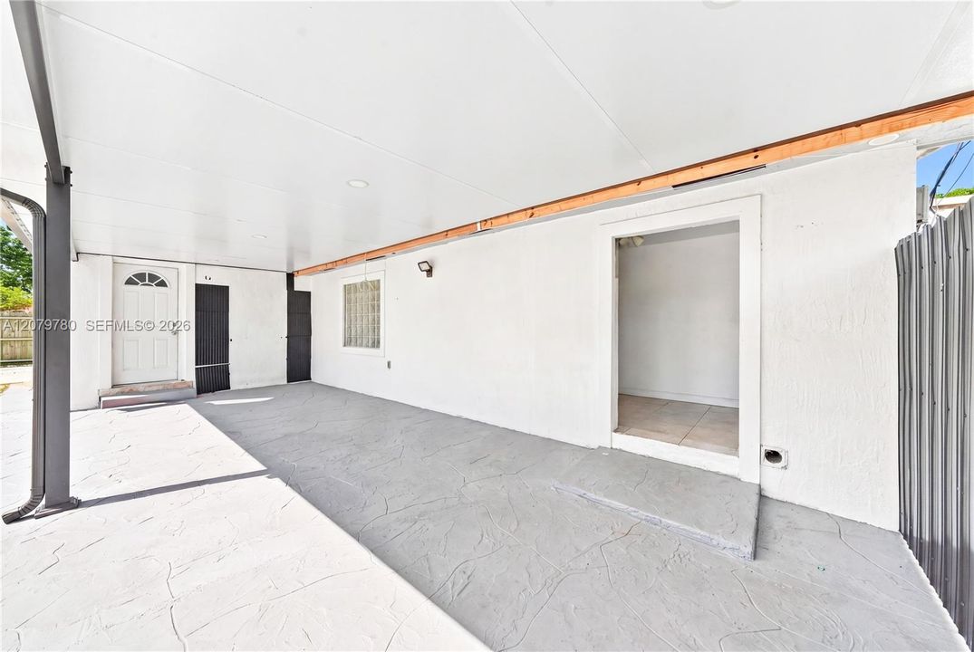 For Sale: $720,000 (3 beds, 2 baths, 1528 Square Feet)