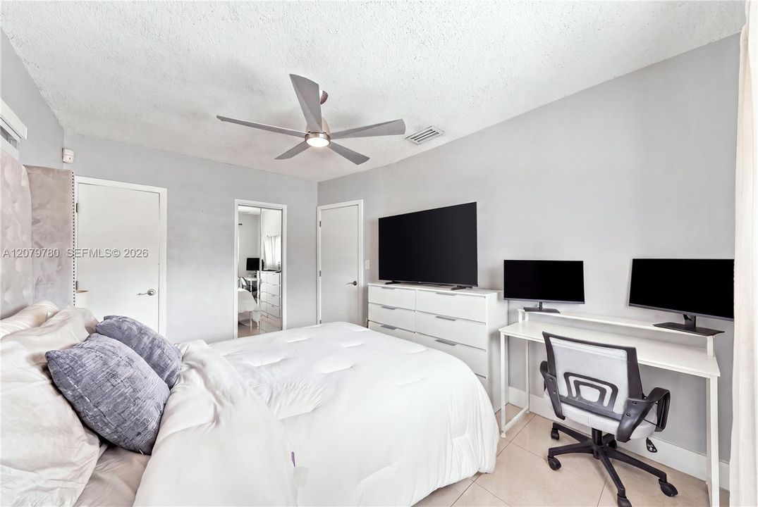For Sale: $720,000 (3 beds, 2 baths, 1528 Square Feet)