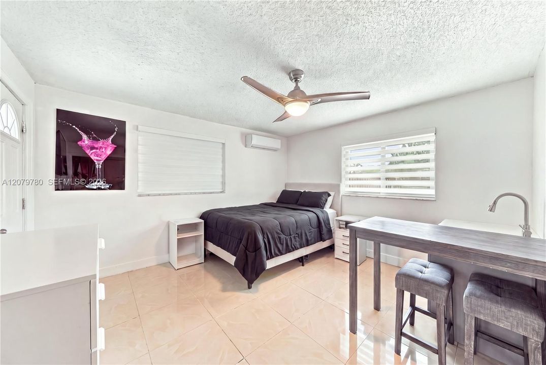 For Sale: $720,000 (3 beds, 2 baths, 1528 Square Feet)