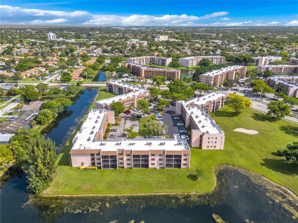 На продажу: $89,000 (2 спален, 1 ванн, 790 Квадратных фут)