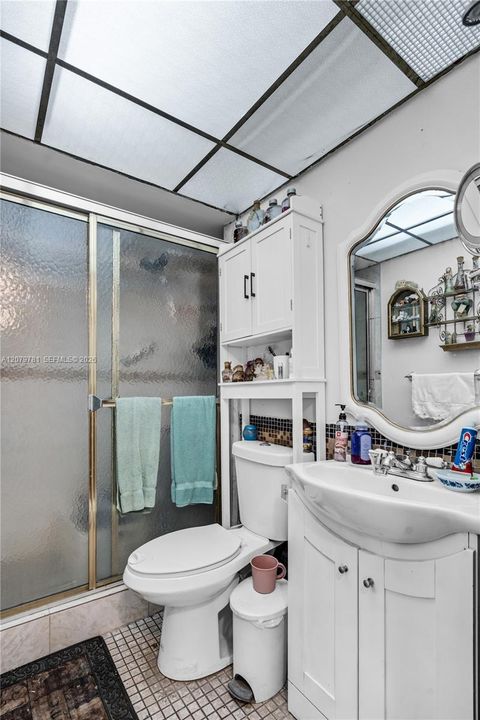 На продажу: $89,000 (2 спален, 1 ванн, 790 Квадратных фут)