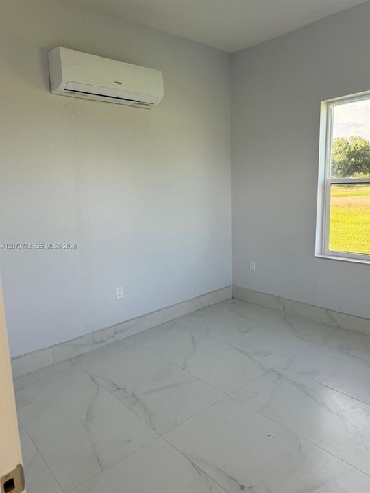For Rent: $2,000 (4 beds, 2 baths, 0 Square Feet)