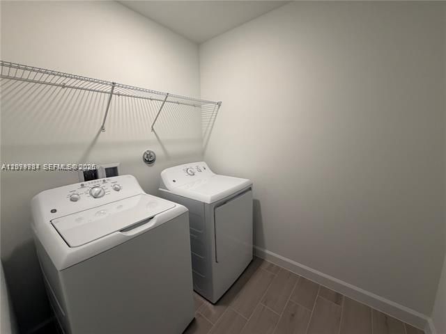 En Renta: $3,990 (4 camas, 3 baños, 2180 Pies cuadrados)
