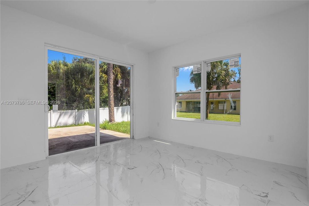 En Venta: $399,000 (3 camas, 2 baños, 0 Pies cuadrados)