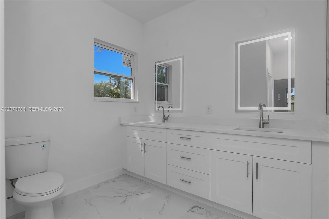En Venta: $399,000 (3 camas, 2 baños, 0 Pies cuadrados)