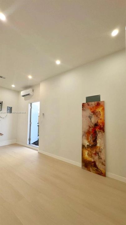 Kitchen & Living room