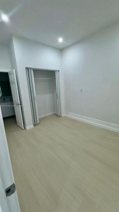 В аренду: $1,500 (1 спален, 1 ванн, 400 Квадратных фут)