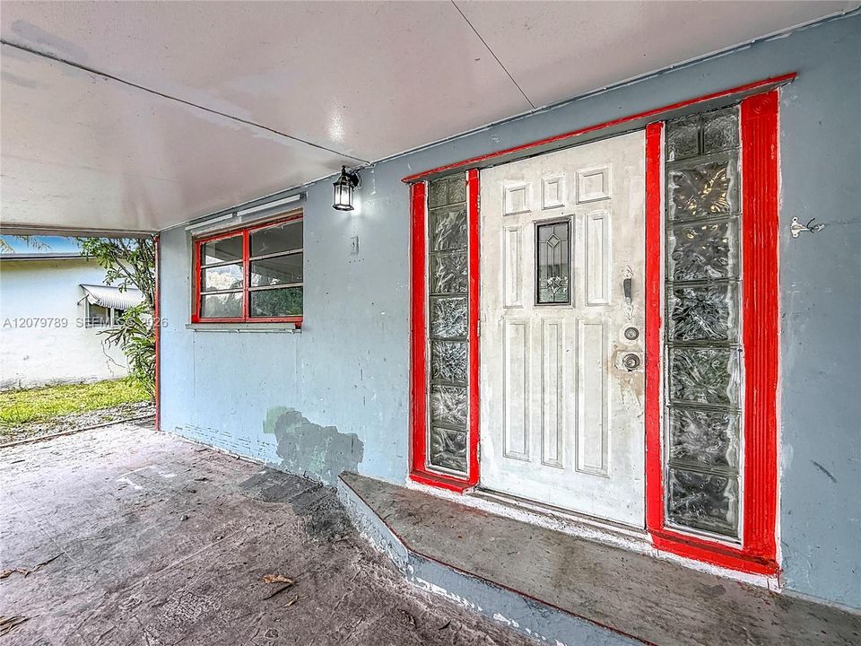 For Sale: $525,000 (3 beds, 2 baths, 1252 Square Feet)