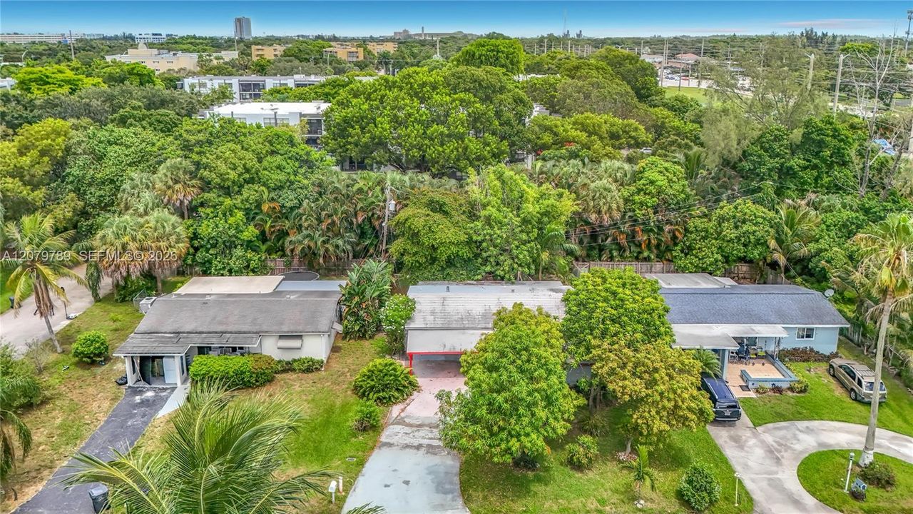 For Sale: $525,000 (3 beds, 2 baths, 1252 Square Feet)