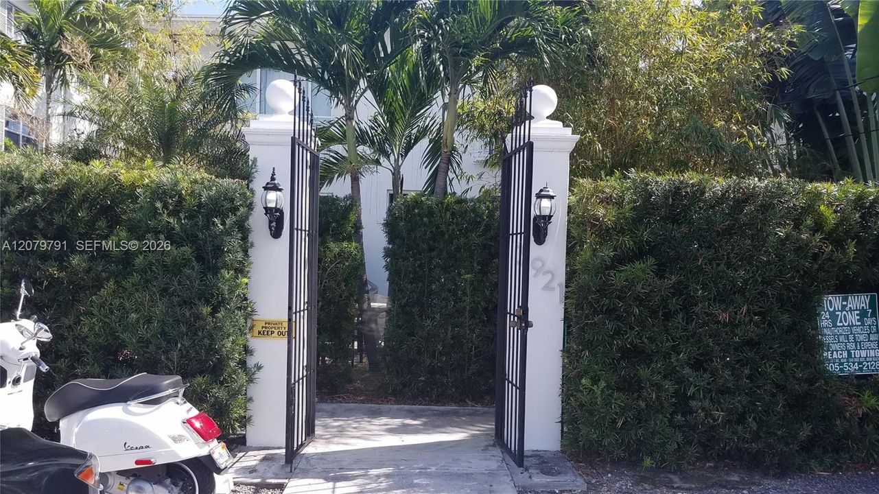 For Sale: $8,995,000 (0 beds, 0 baths, 5366 Square Feet)