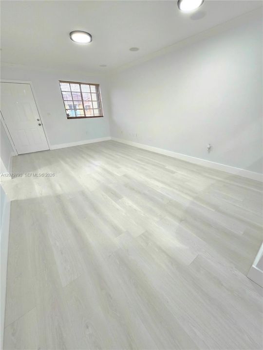 For Rent: $2,500 (2 beds, 2 baths, 904 Square Feet)