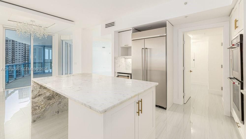 For Rent: $10,000 (2 beds, 3 baths, 2129 Square Feet)