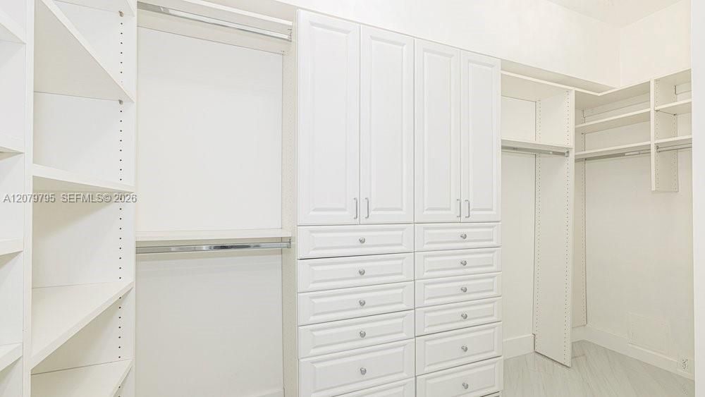 For Rent: $10,000 (2 beds, 3 baths, 2129 Square Feet)