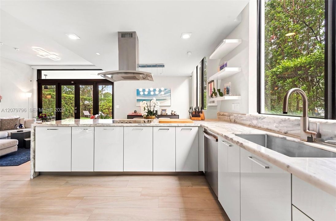 For Rent: $12,500 (3 beds, 3 baths, 2664 Square Feet)