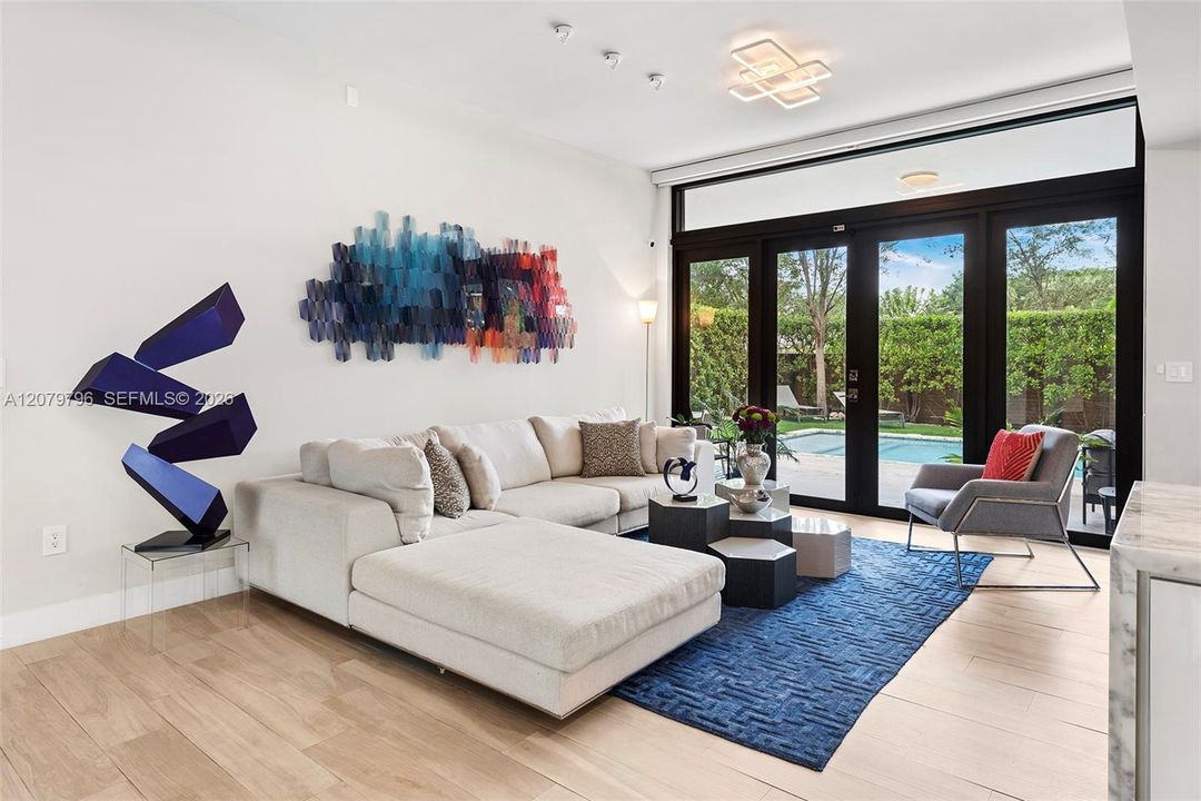 For Rent: $12,500 (3 beds, 3 baths, 2664 Square Feet)