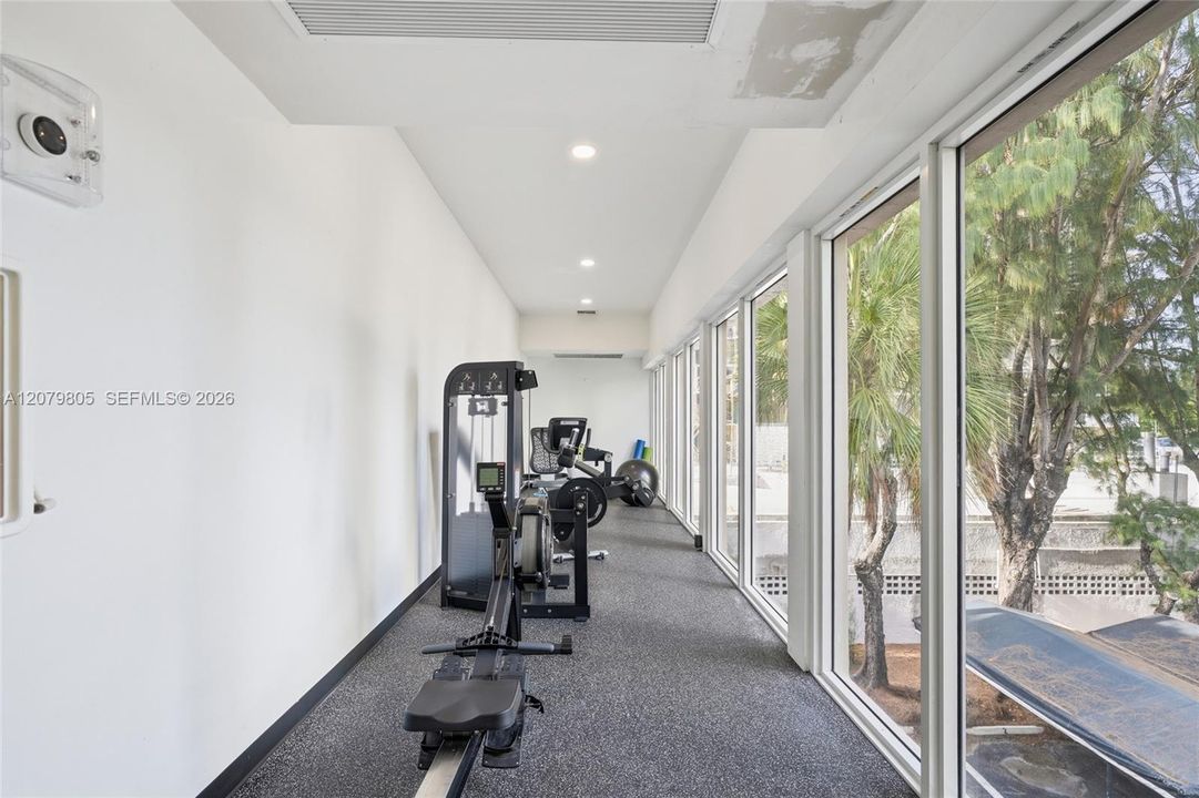 En Venta: $345,000 (1 camas, 1 baños, 1042 Pies cuadrados)