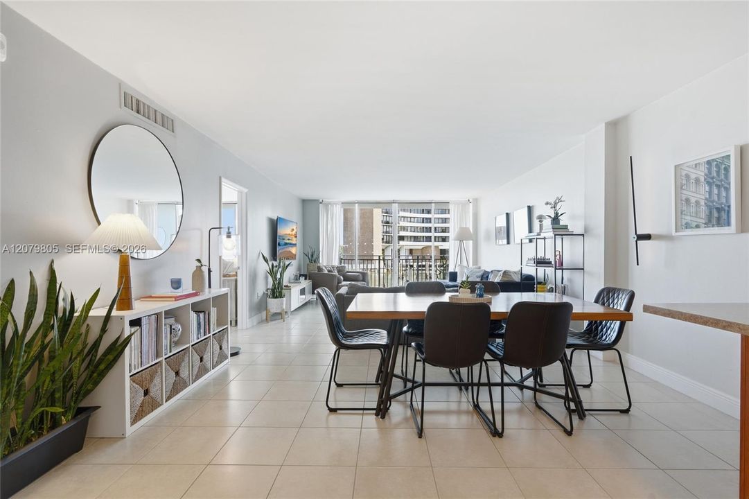En Venta: $345,000 (1 camas, 1 baños, 1042 Pies cuadrados)
