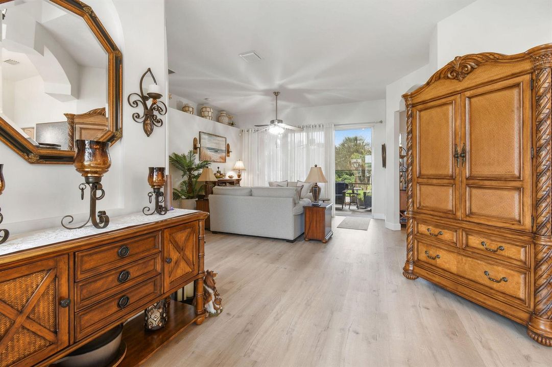 390SWJeanneAve(12)