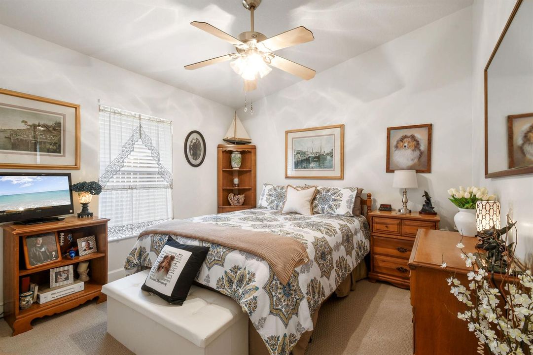 390SWJeanneAve(42)