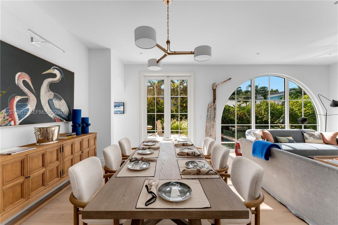 For Sale: $8,000,000 (6 beds, 5 baths, 1044 Square Feet)
