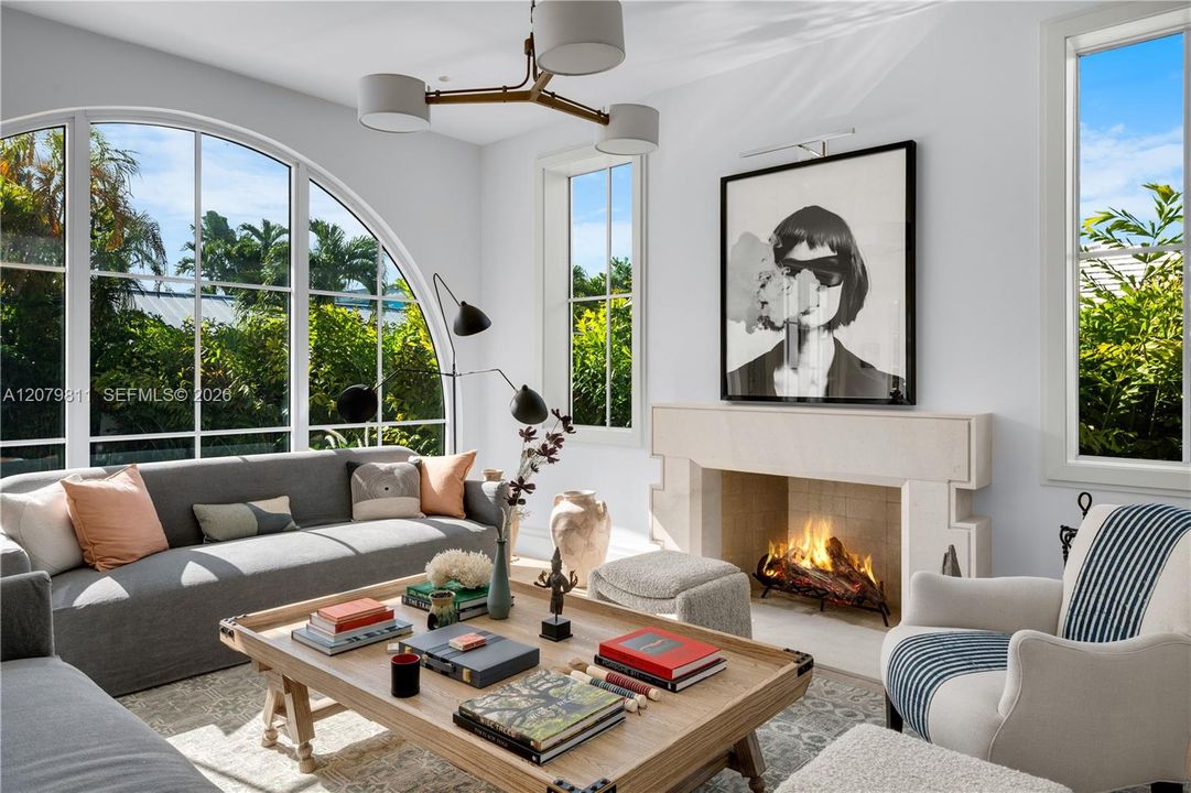 For Sale: $8,000,000 (6 beds, 5 baths, 1044 Square Feet)