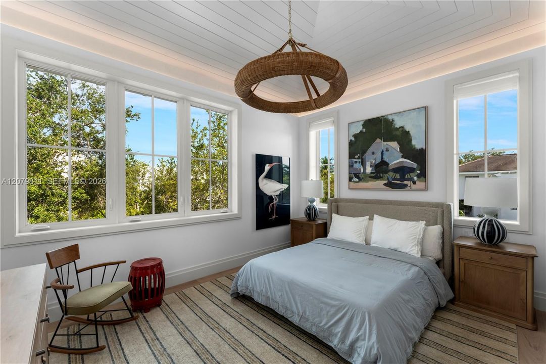 For Sale: $8,000,000 (6 beds, 5 baths, 1044 Square Feet)