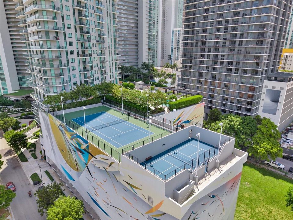 На продажу: $785,000 (3 спален, 2 ванн, 1152 Квадратных фут)