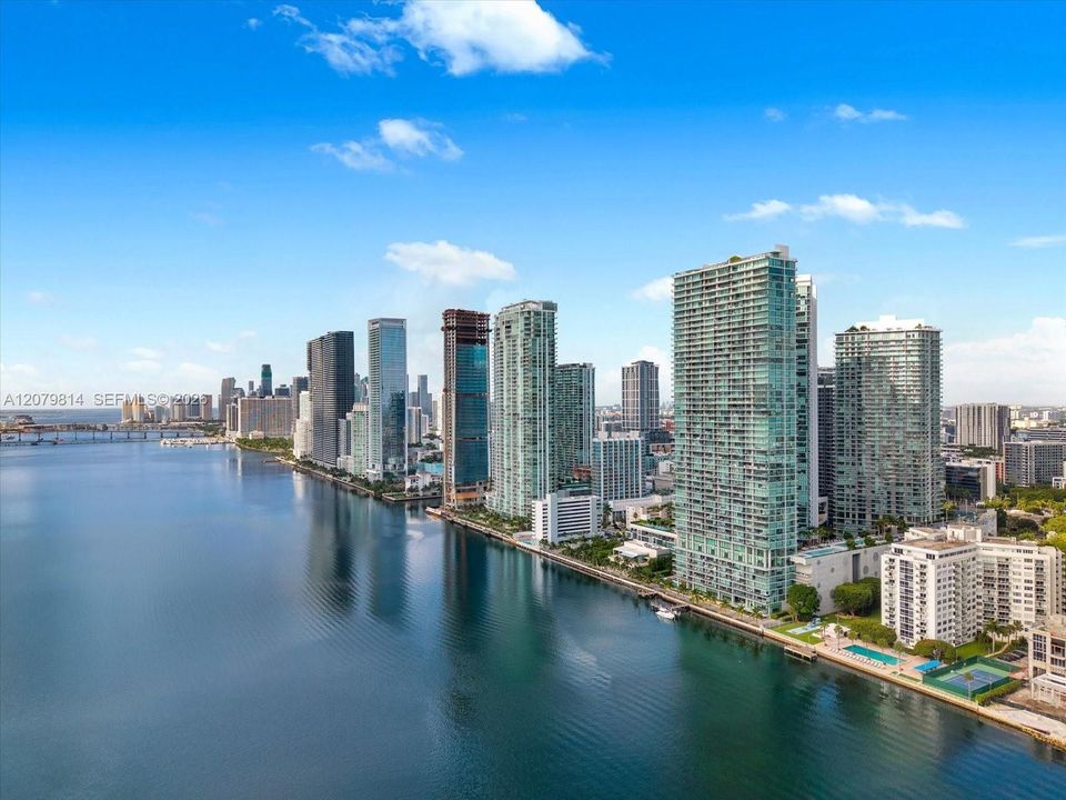 На продажу: $785,000 (3 спален, 2 ванн, 1152 Квадратных фут)