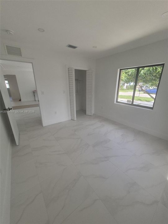 For Rent: $4,000 (3 beds, 2 baths, 0 Square Feet)