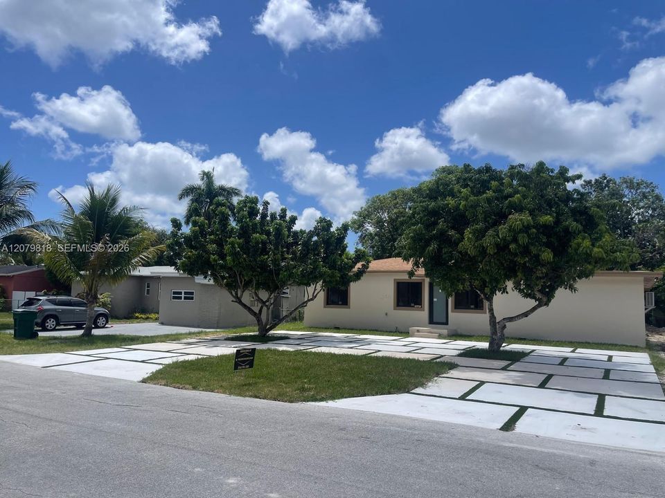 For Rent: $4,000 (3 beds, 2 baths, 0 Square Feet)