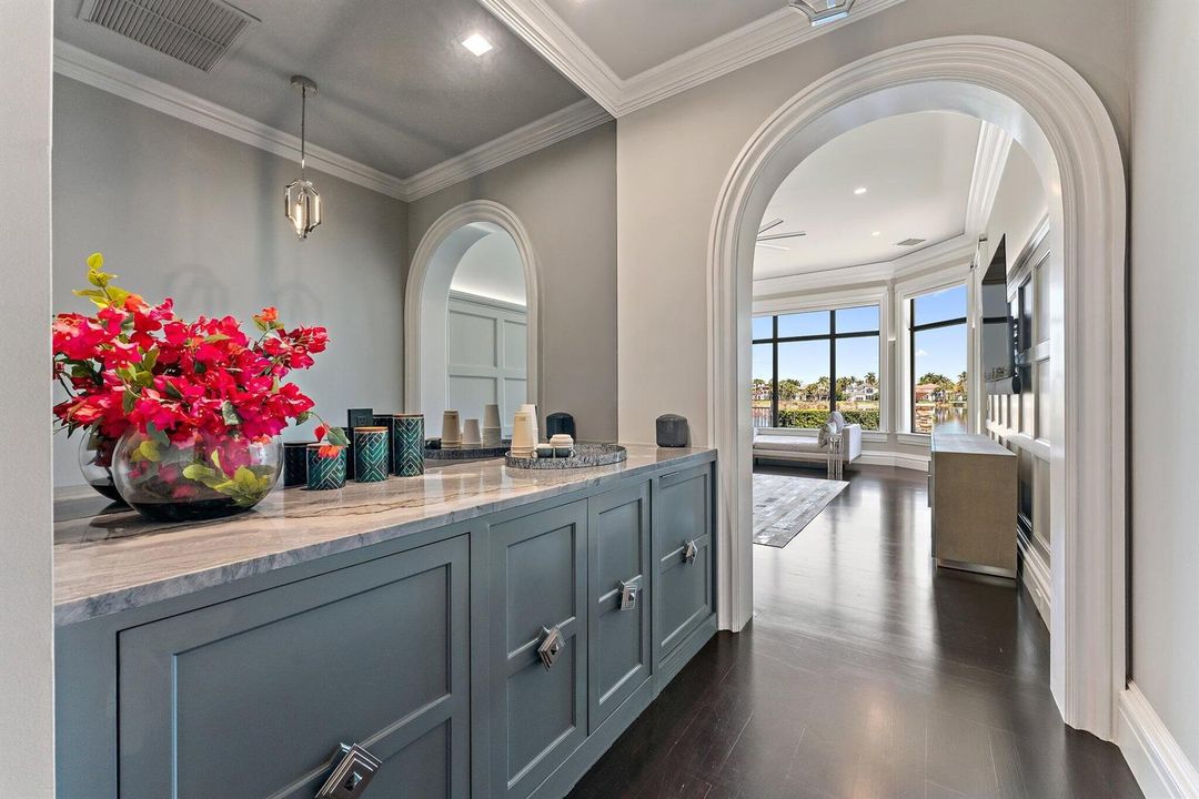Entry to Primary Suite