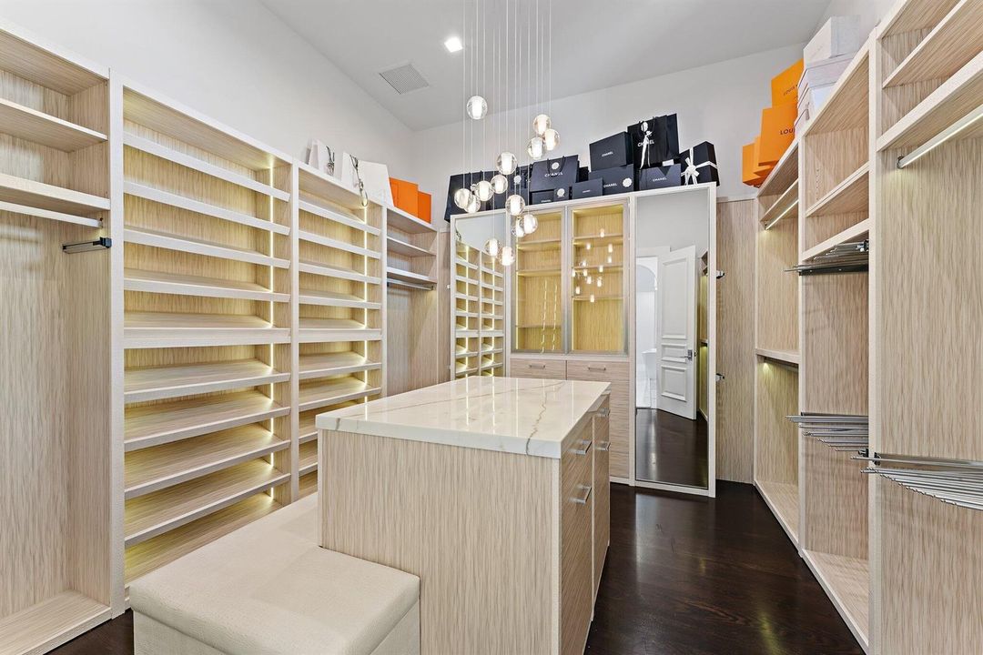 Her Closet