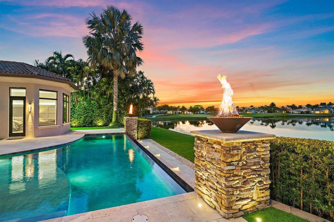 Pool & Lake