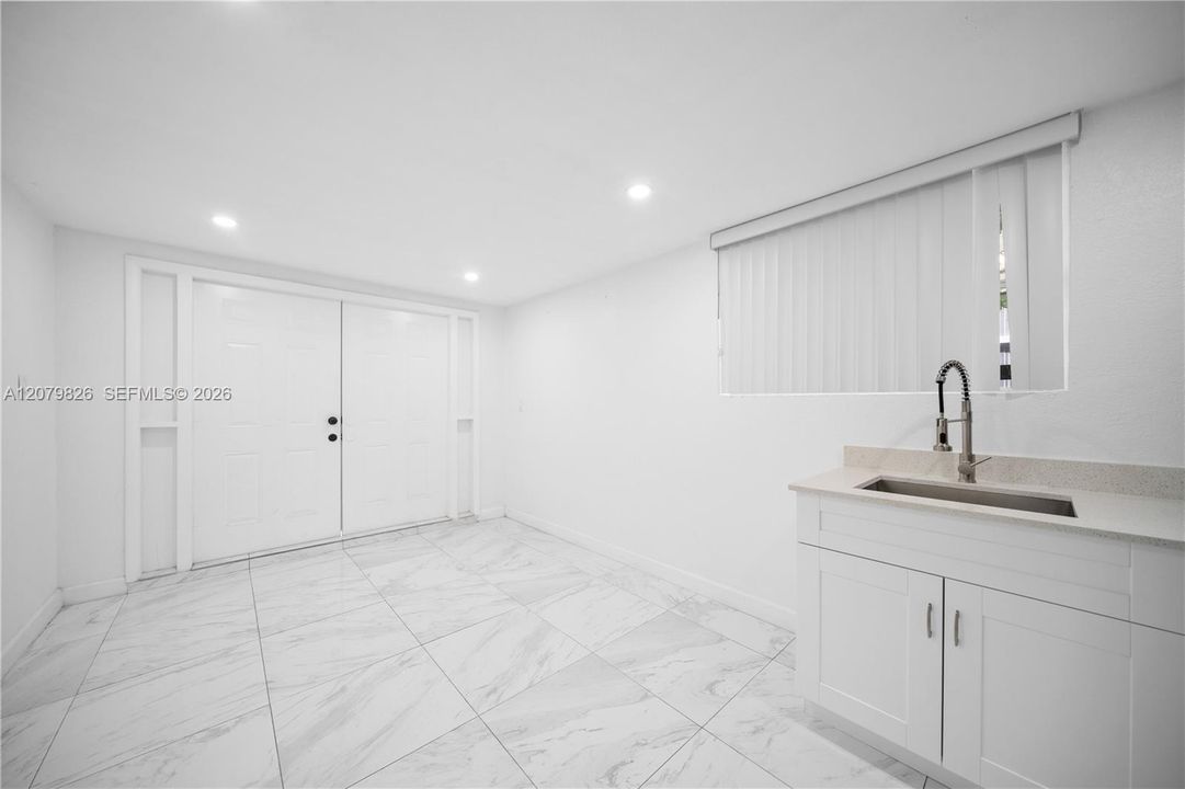 For Rent: $1,750 (1 beds, 1 baths, 600 Square Feet)
