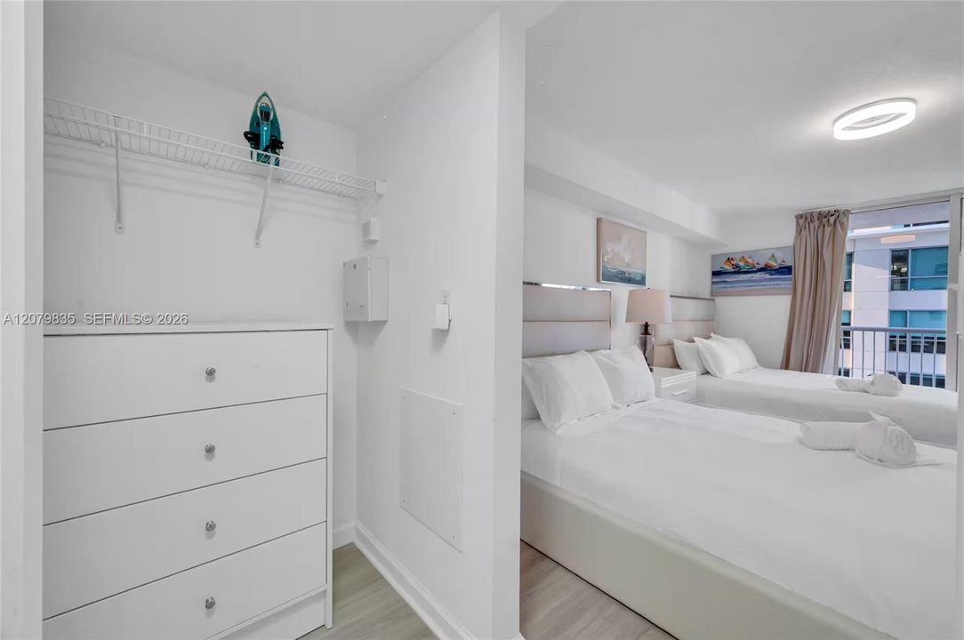 En Venta: $469,000 (1 camas, 1 baños, 825 Pies cuadrados)