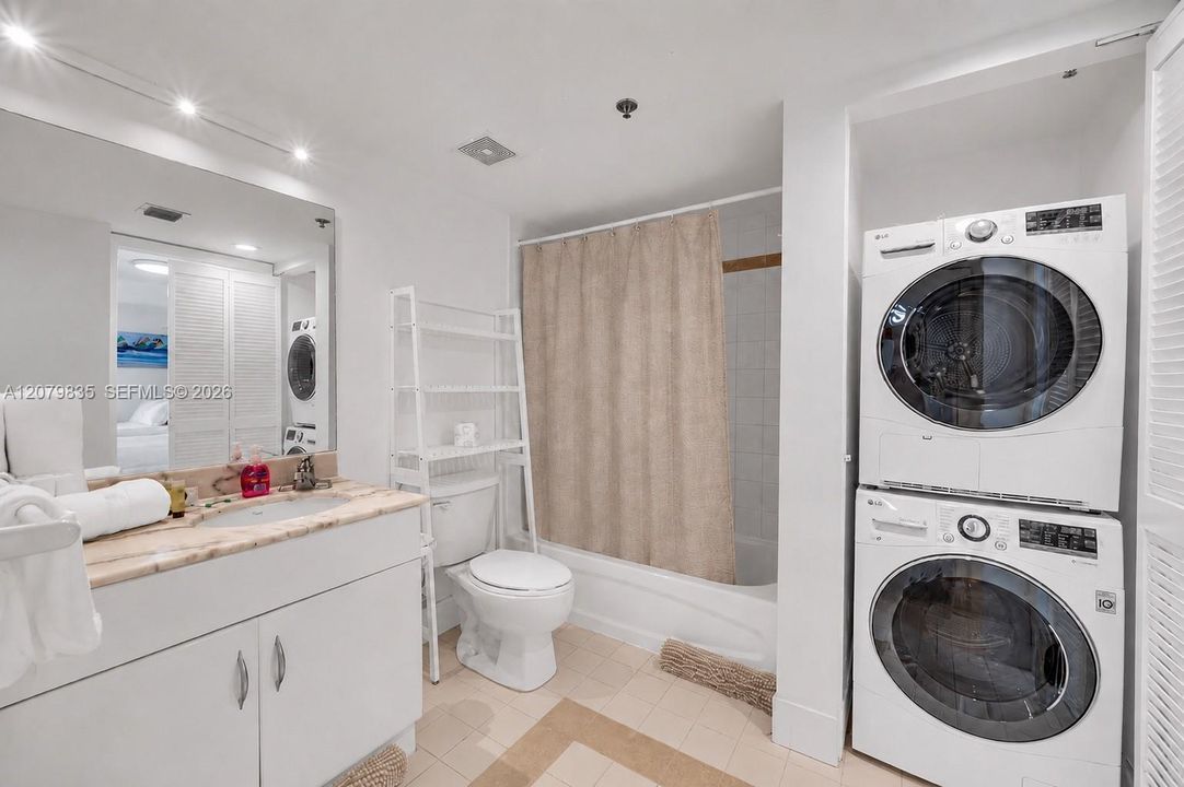 En Venta: $469,000 (1 camas, 1 baños, 825 Pies cuadrados)