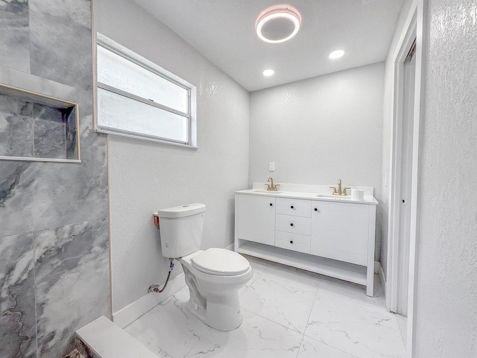 1st ROOM BATHROOM 1