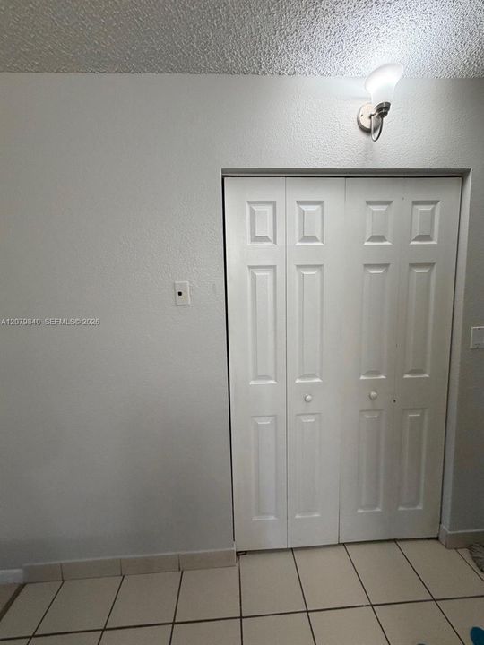 В аренду: $1,450 (1 спален, 1 ванн, 619 Квадратных фут)